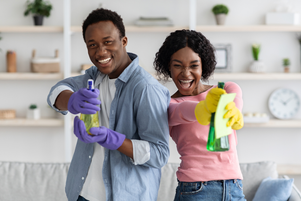 5 Benefits of Cleaning with Essential Oils Brooklyn Cleaning Service